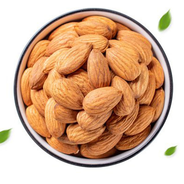نواة اللوز المحمصة